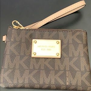 Like new Michael Kors wristlet